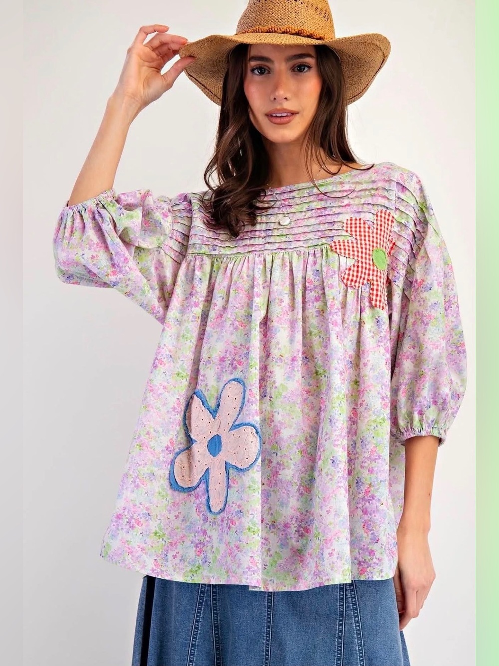 D3-1 Easel Lavender Floral Pintuck Tunic with Patch Flowers